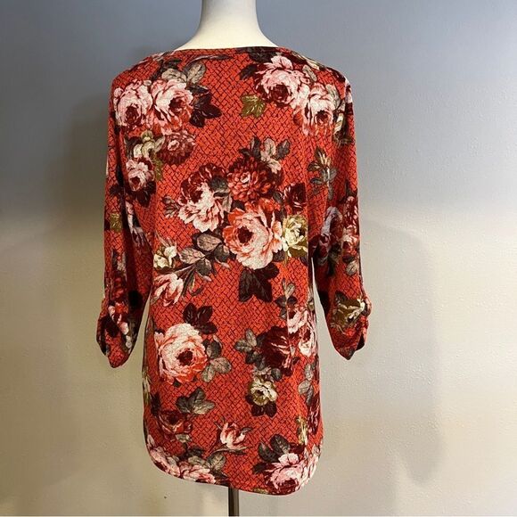 Floral long sleeve boat neckline sweater size Medium - Picture 7 of 13
